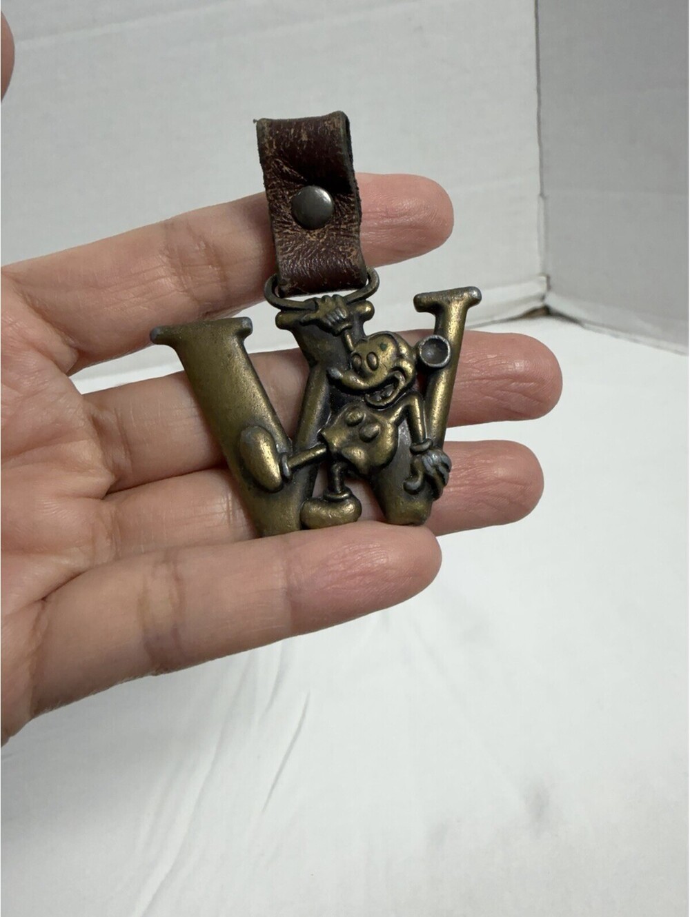 Vintage Authentic Disney Mickey Mouse Letter W Brass Keychain Key Ring